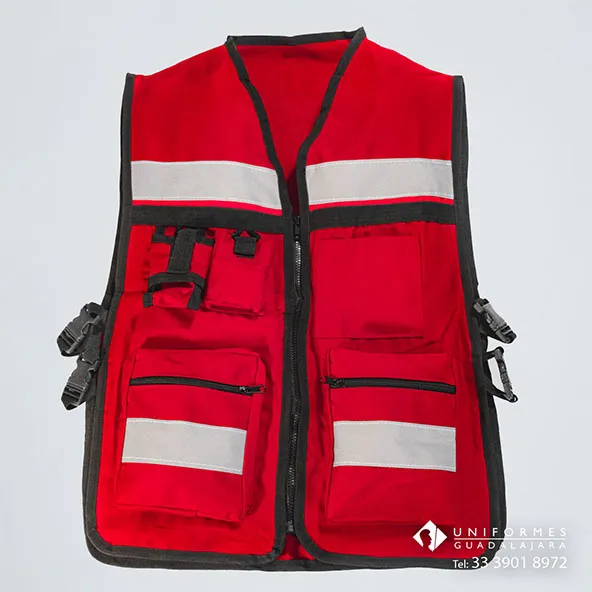 Chaleco brigadista rojo con reflejantes para identificación de personal en brigadas y seguridad