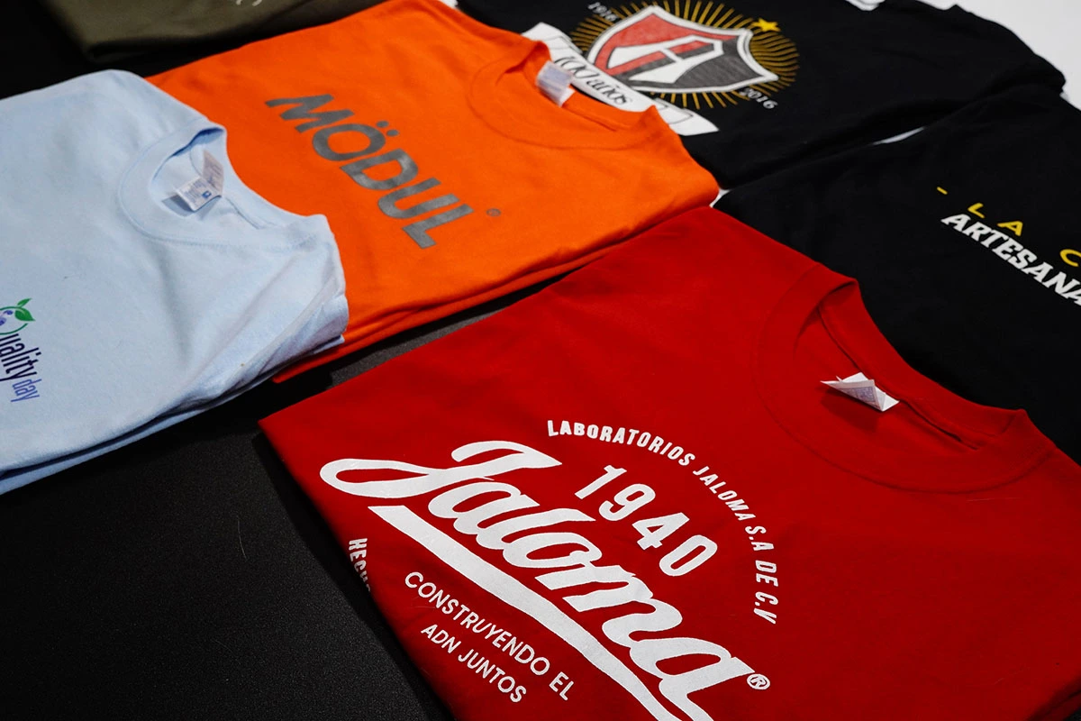 Playeras con serigrafía para empresas en Guadalajara